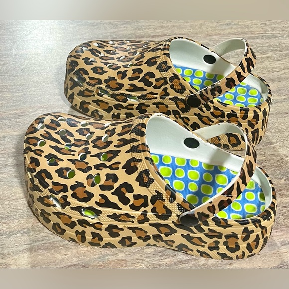 Animal print (leopard print) platform clogs - Picture 3 of 12